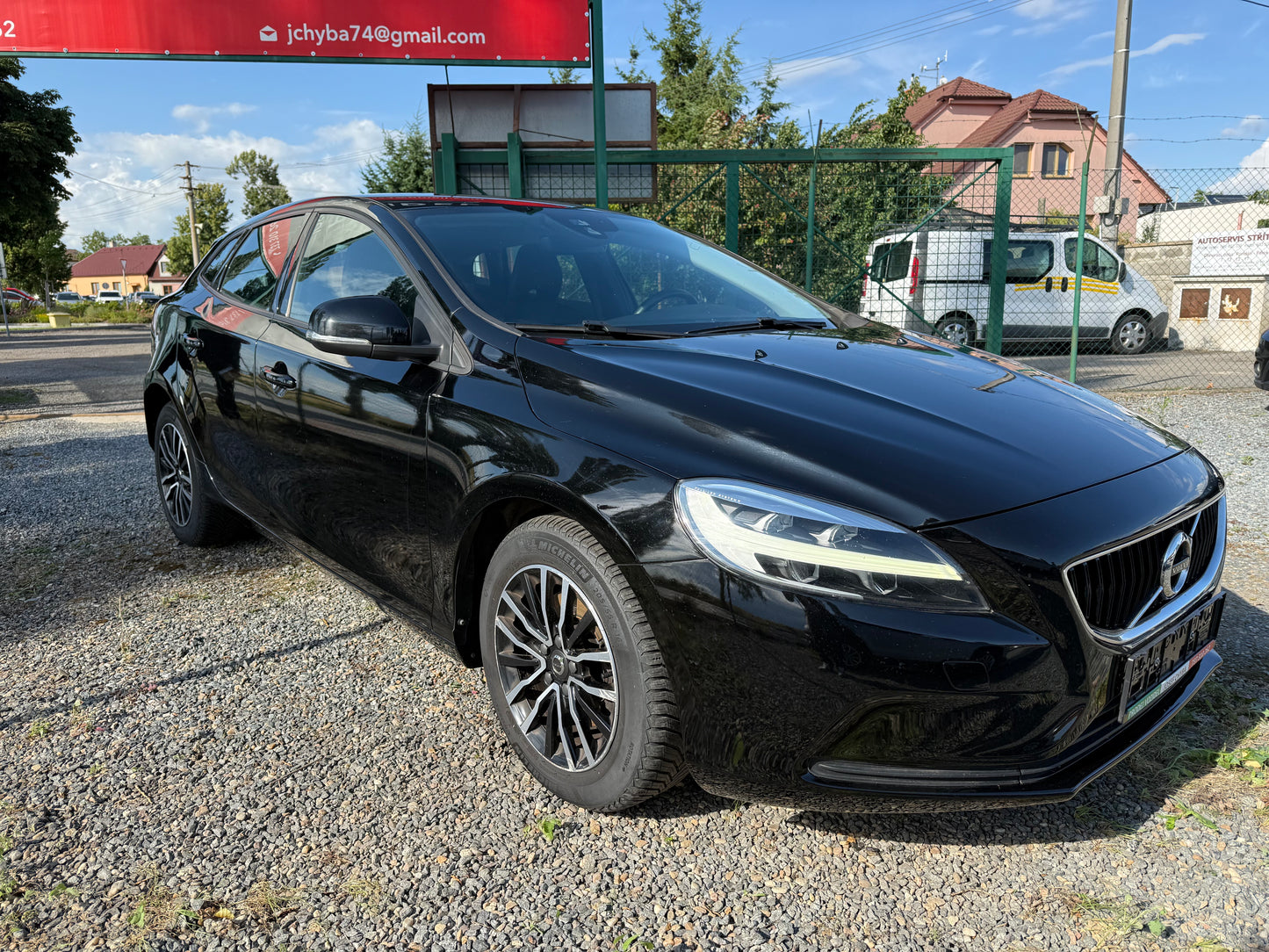 Volvo V40 T2