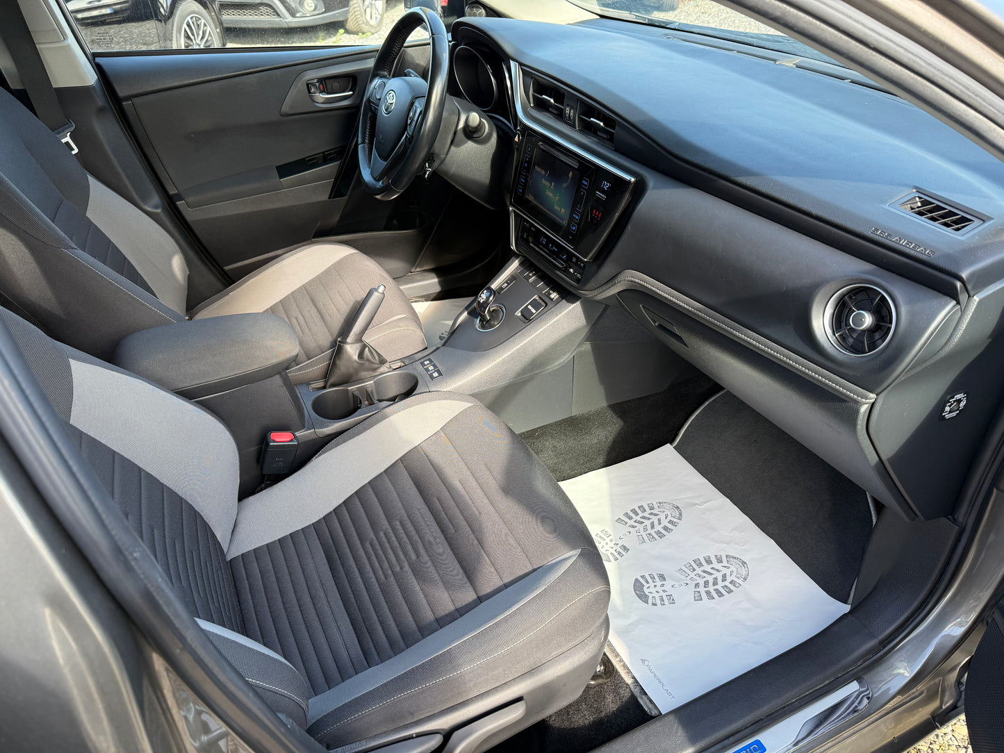 Toyota Auris Hybrid 1.8