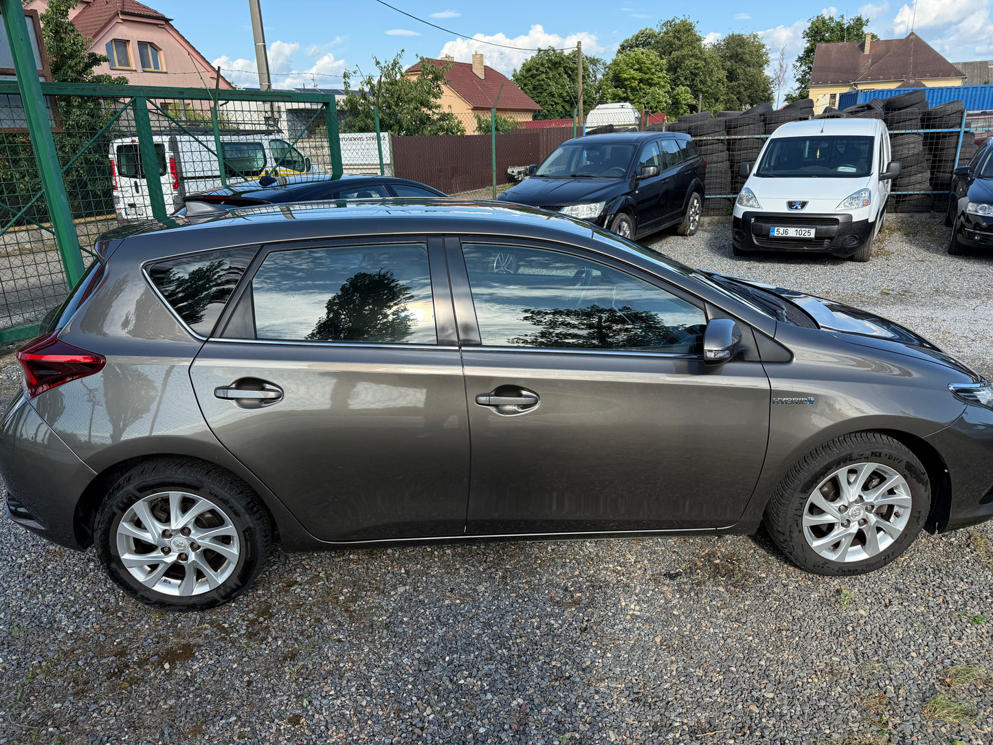 Toyota Auris Hybrid 1.8