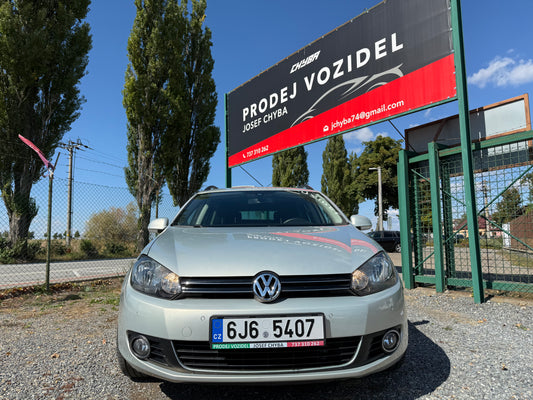 Volkswagen Golf VI 1.6 TDI DSG Combi