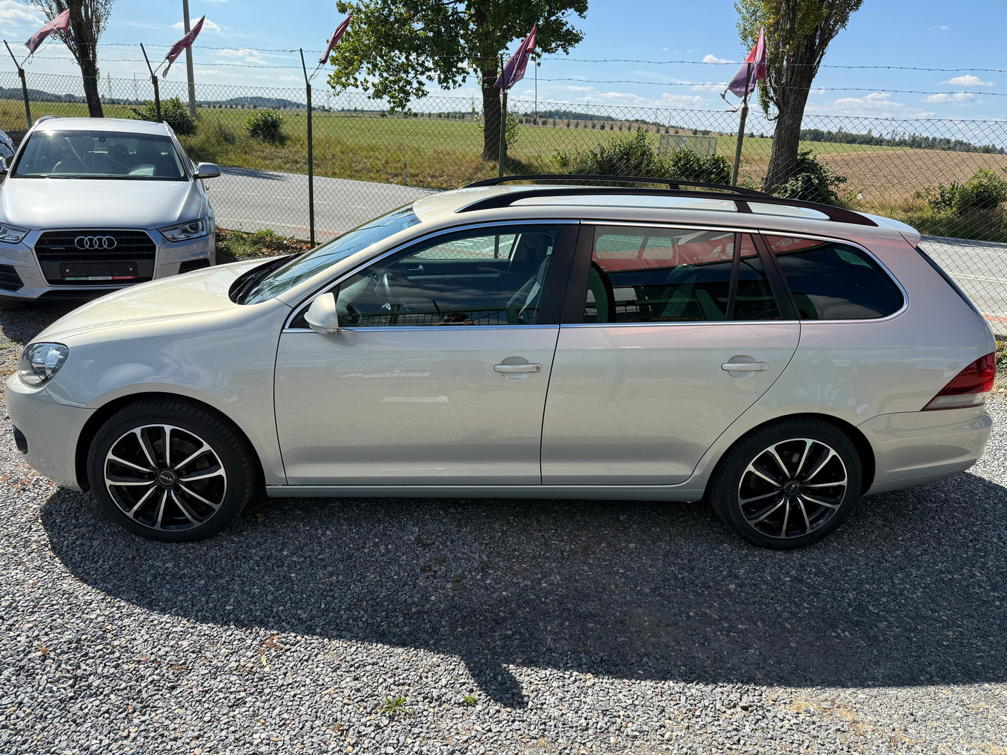 Volkswagen Golf VI 1.6 TDI DSG Combi