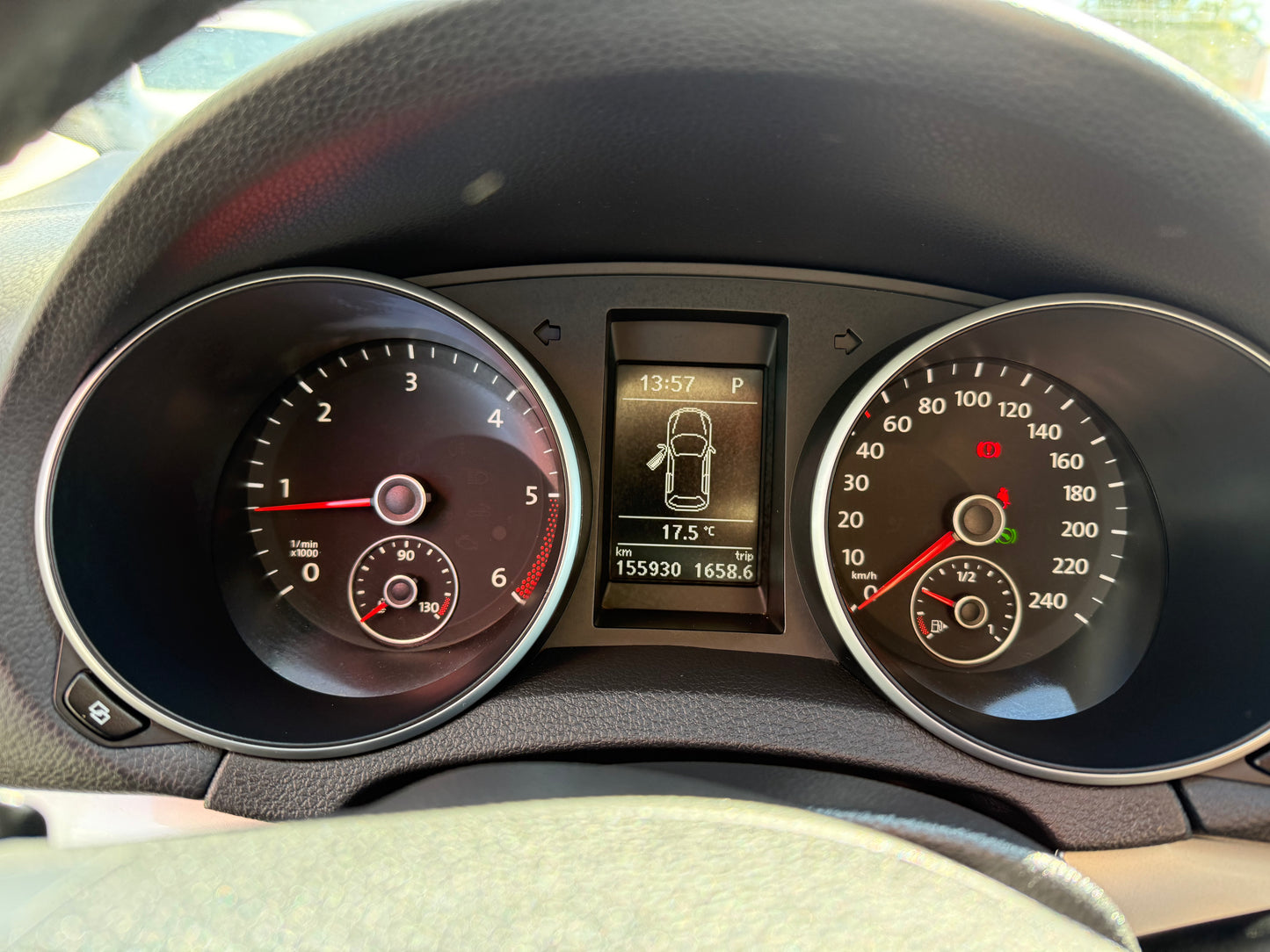 Volkswagen Golf VI 1.6 TDI DSG Combi