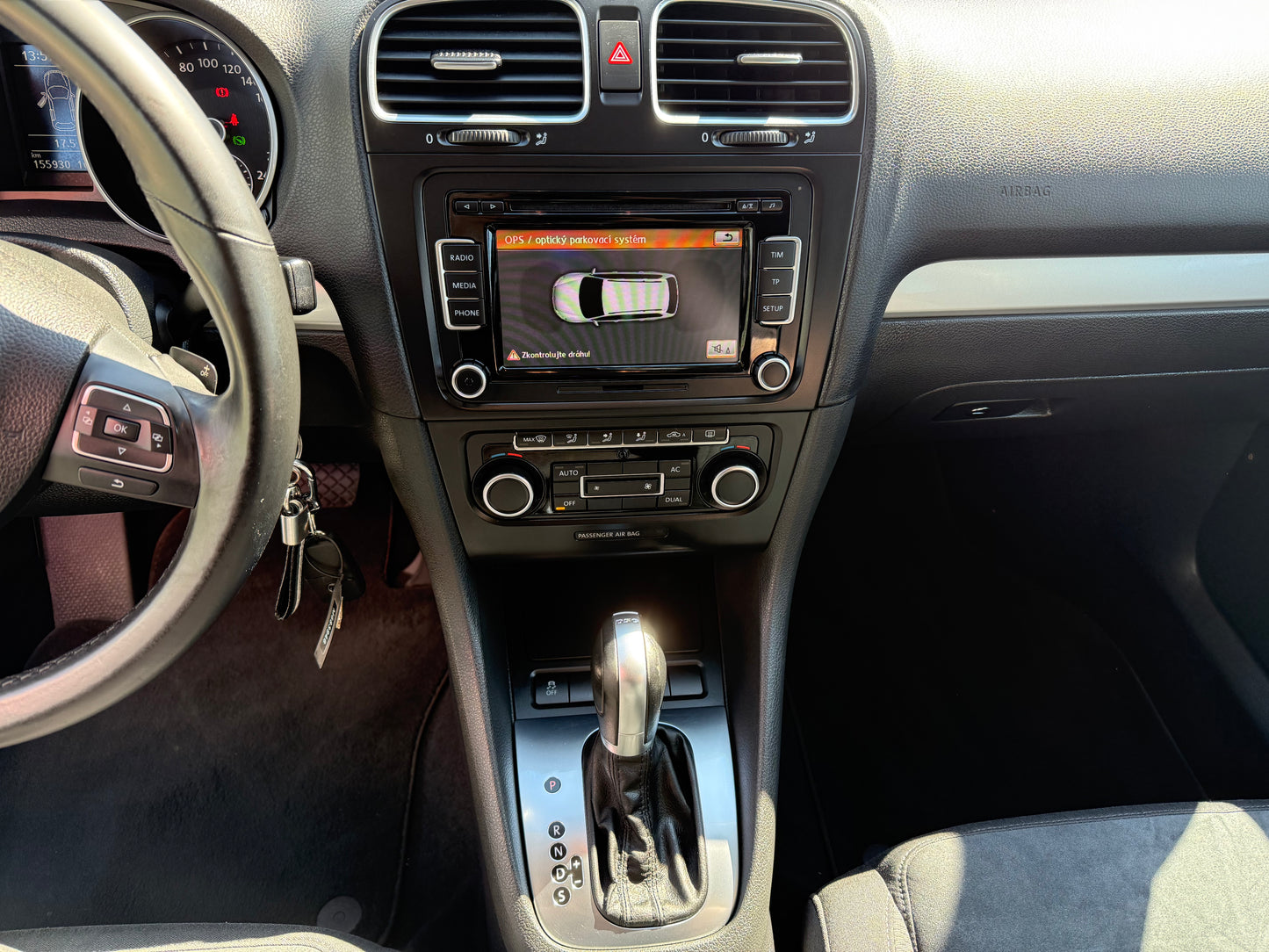 Volkswagen Golf VI 1.6 TDI DSG Combi