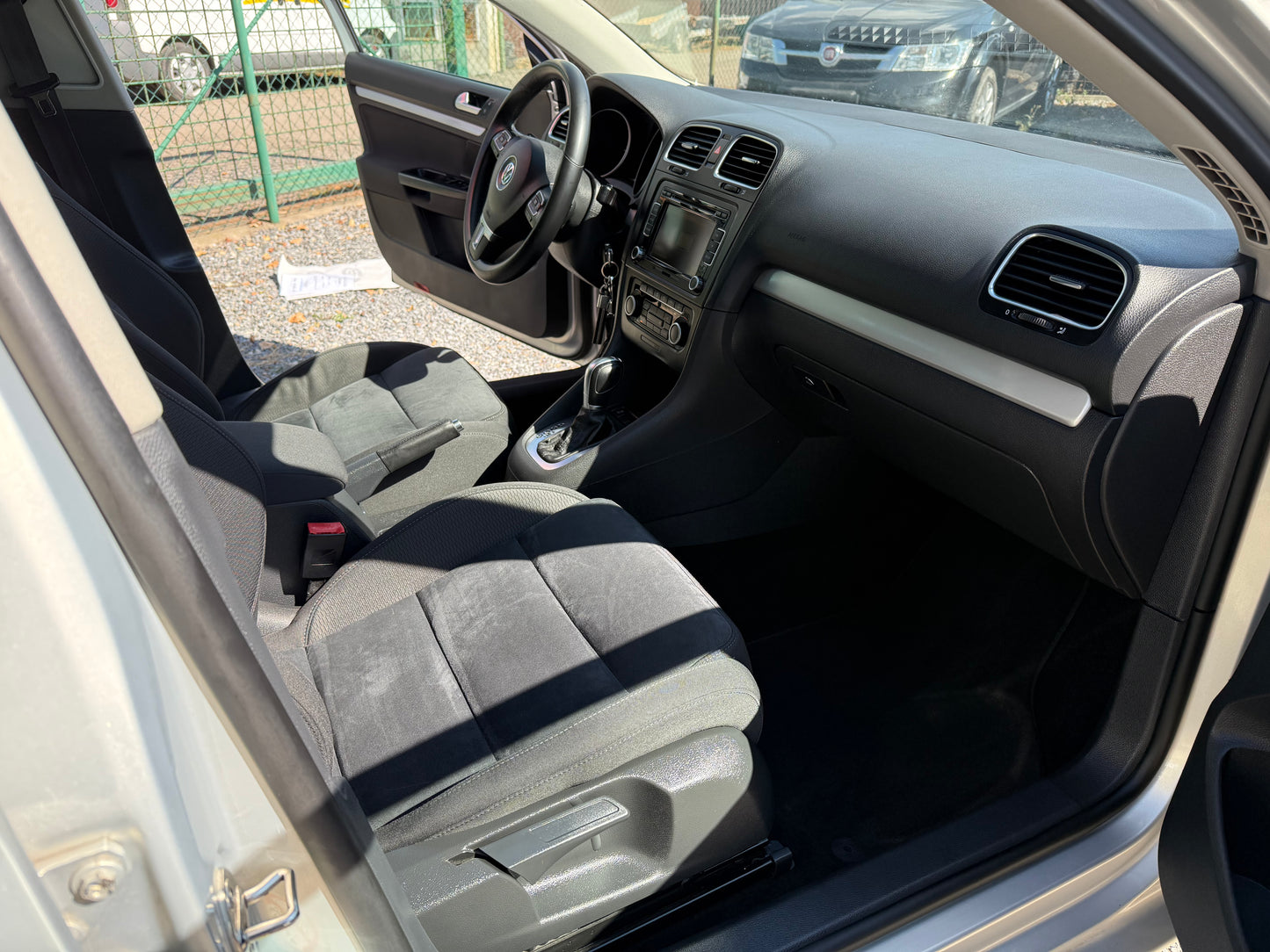 Volkswagen Golf VI 1.6 TDI DSG Combi